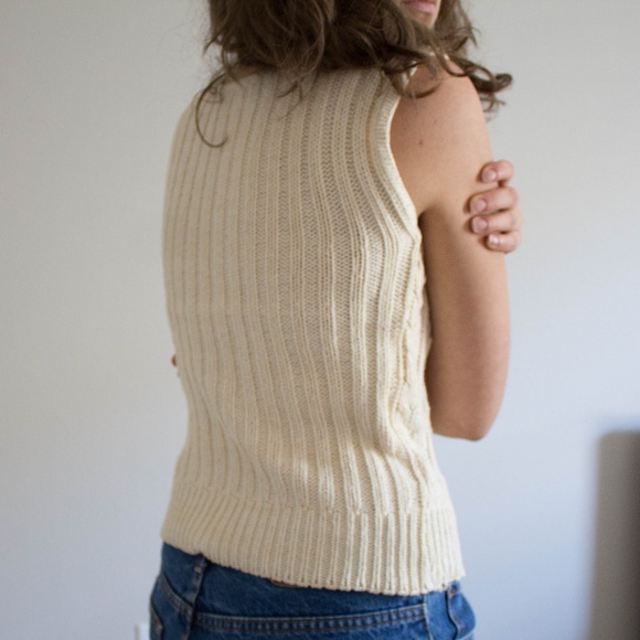 ✨SOLD✨ 70s 80s Tank Top Sweater - Picture 4 of 4